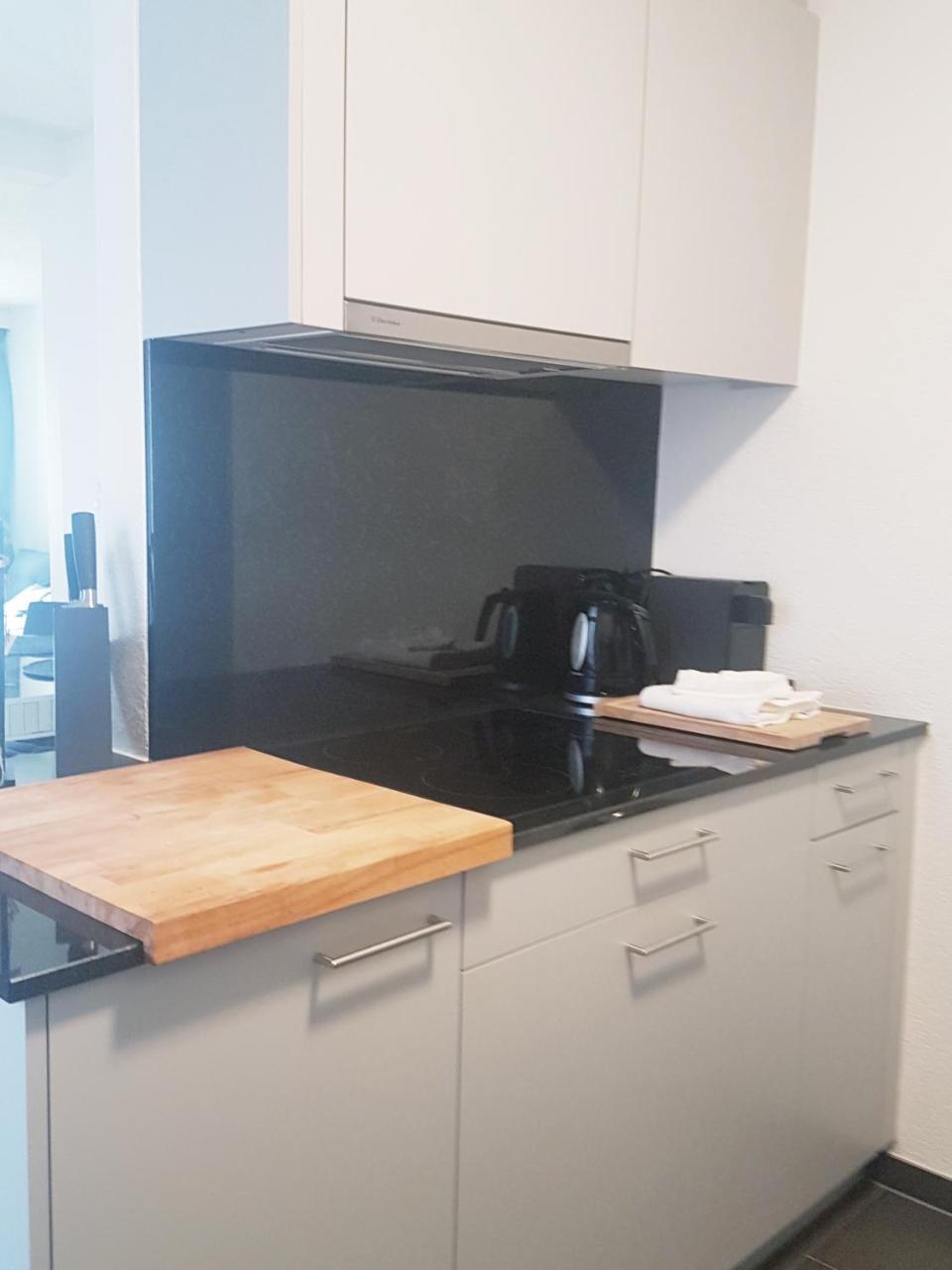 - Your Away From - With Washer, Dryer And Lots Of Space *